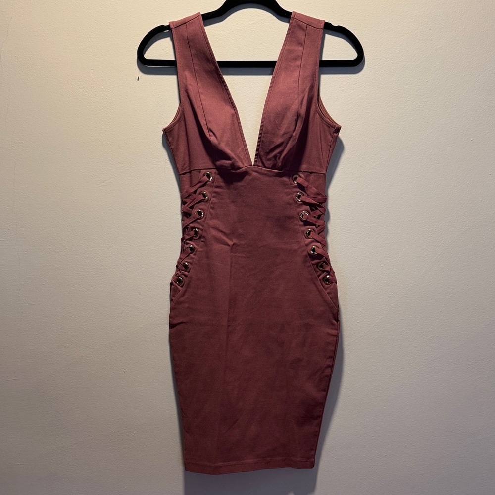 Elegant Deep V-Neck Dress in Mauve